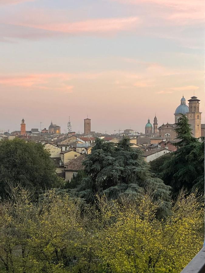App Di Myro Apartment Reggio Emilia Bagian luar foto